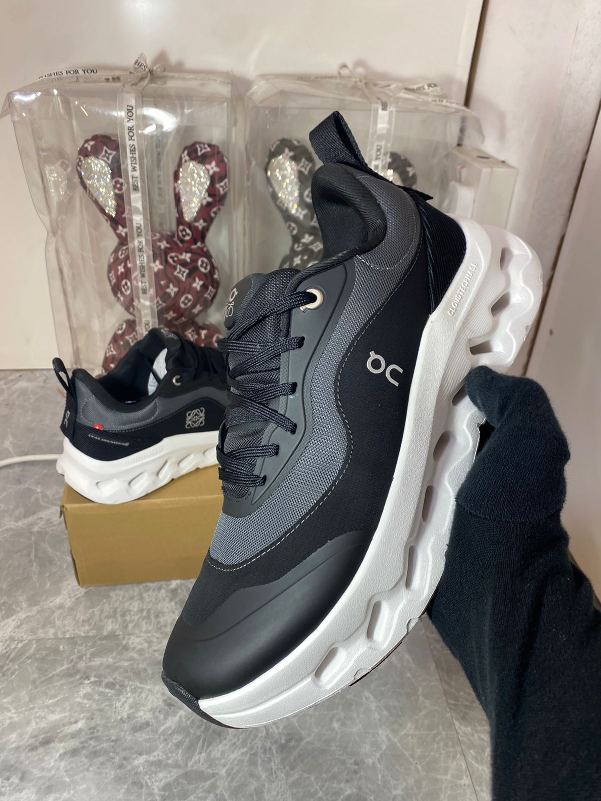 LOEWE SNEAKERS